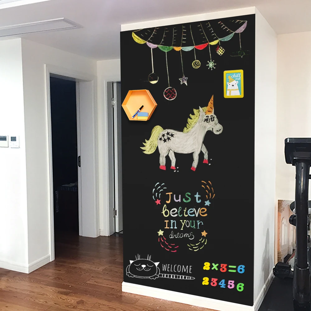 Autocolant de Perete Tip Tablă – Transformă ORICE perete într-un spațiu creativ!