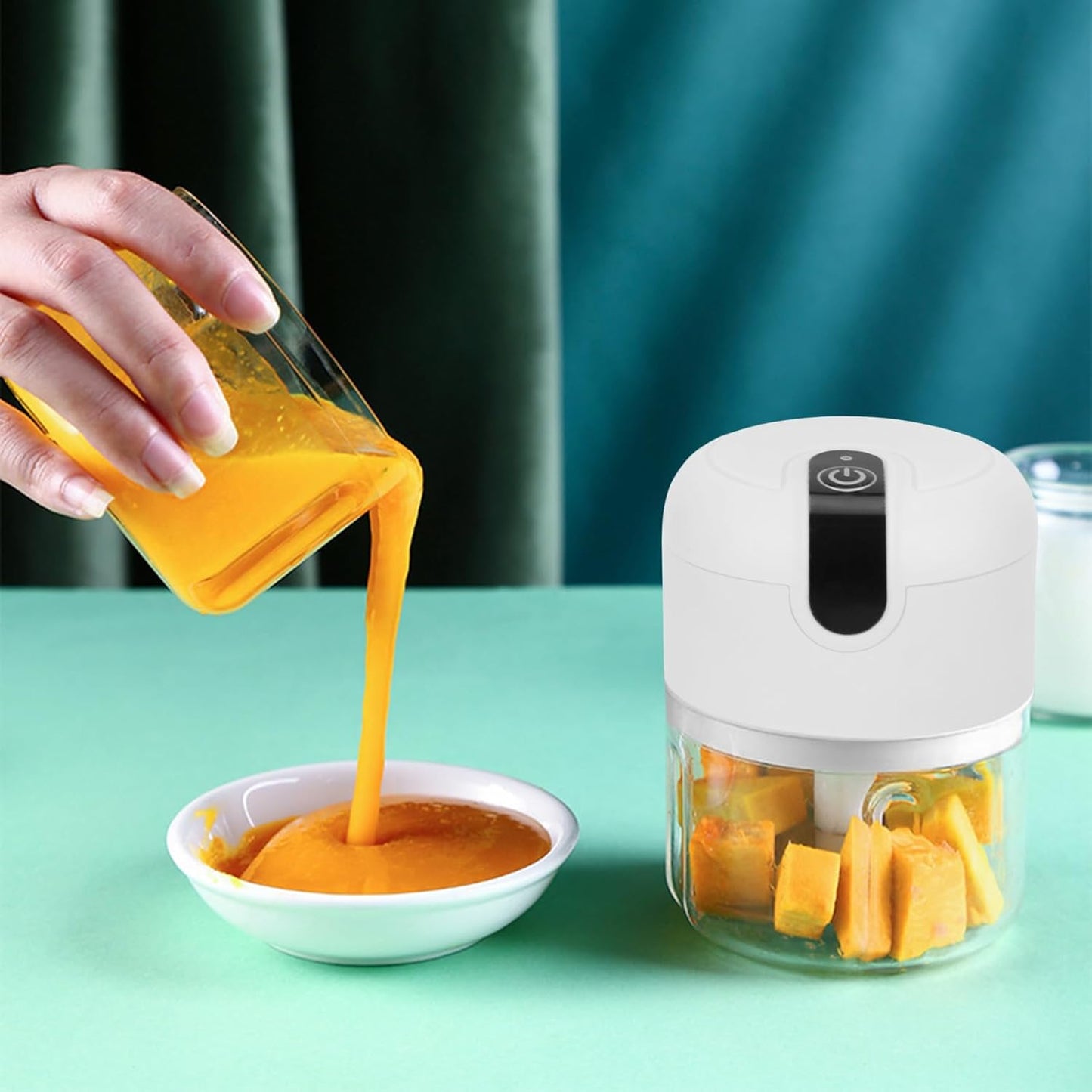 Mini Tocător Electric ZET 250 ml – Robot de Bucătărie Portabil Reîncărcabil, Ideal pentru Usturoi, Legume, Fructe și Alimente, Ajutor Rapid în Bucătărie