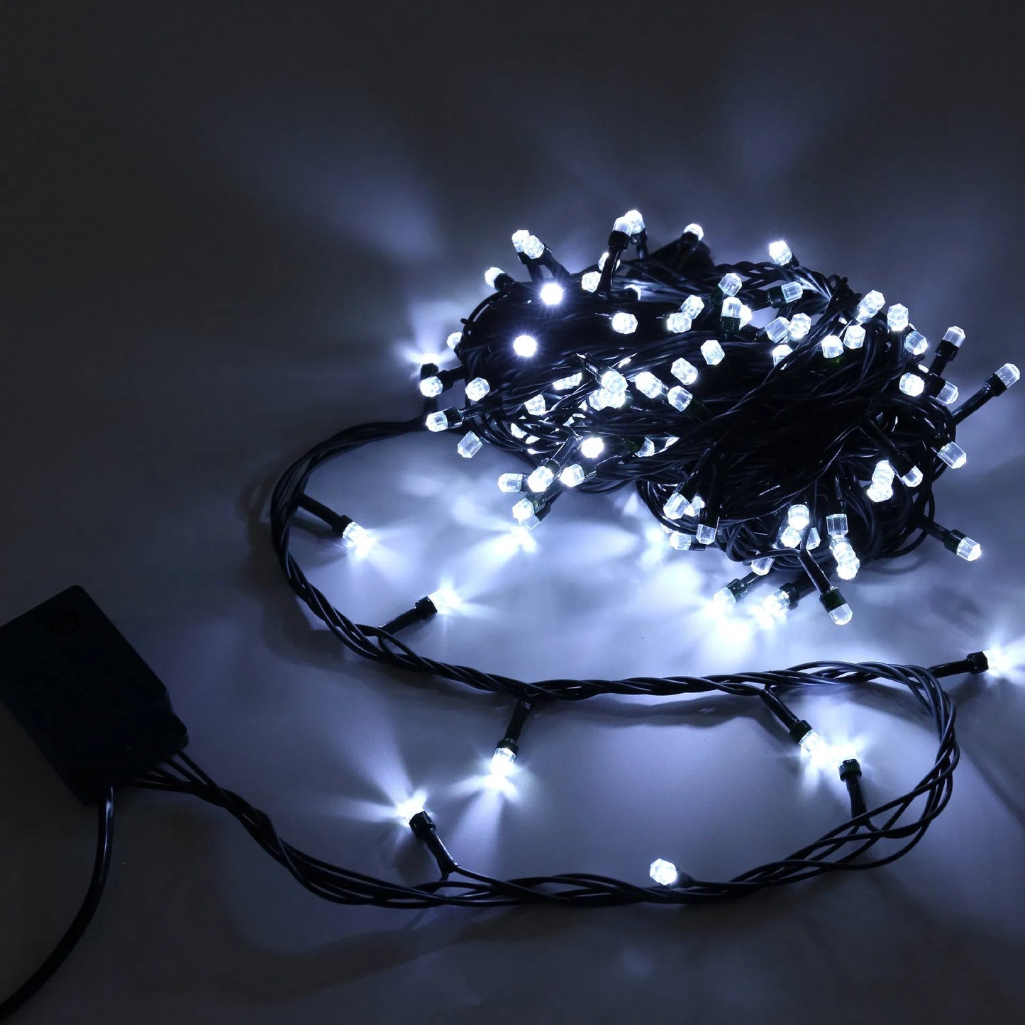 Instalație de Crăciun 18m cu 300 LED-uri – Multicolor, 8 Moduri de Iluminare, pentru Interior și Exterior
