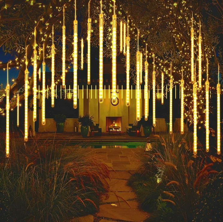 Instalație ZET Consum Redus 3m model Țurțuri, 8 Tuburi Luminoase LED 30cm, Lumină Alb Cald